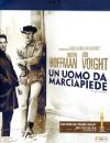 UN UOMO DA MARCIAPIEDE