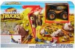 HOT WHEELS MONSTER TRUCKS PISTA SUPER SALTO